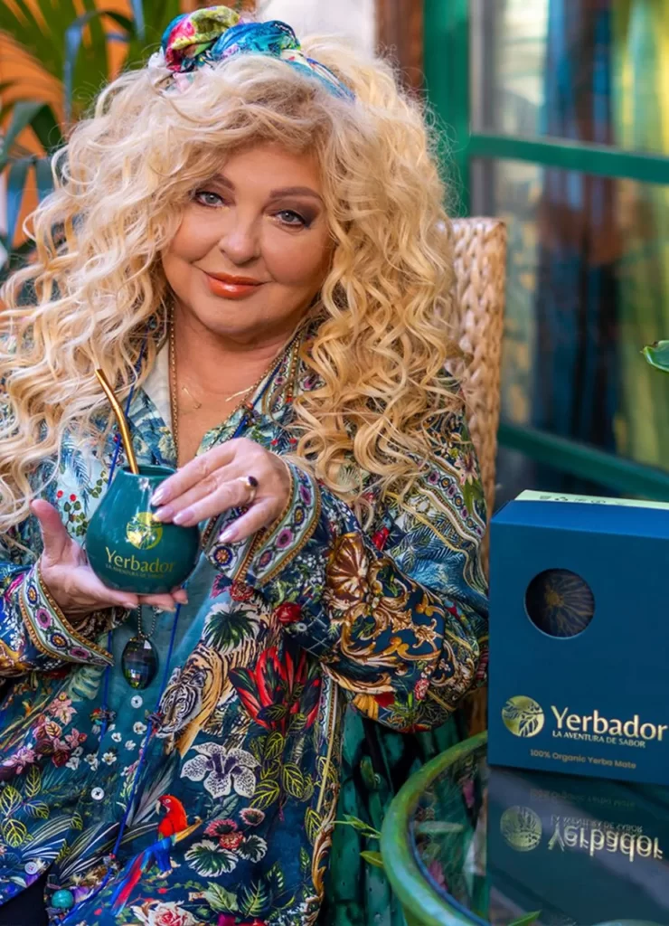 Magda Gessler pijąca yerba mate firmy Yerbador